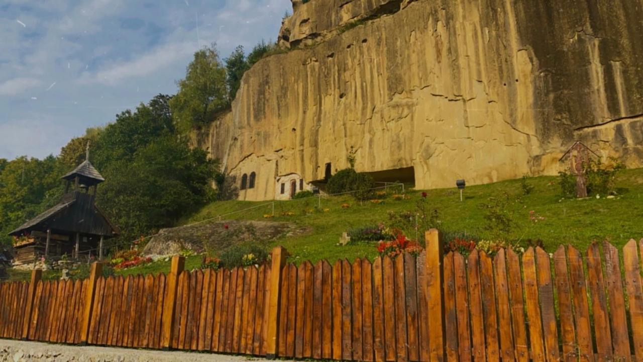 Pensiunea Colt De Rai Corbi Exterior foto