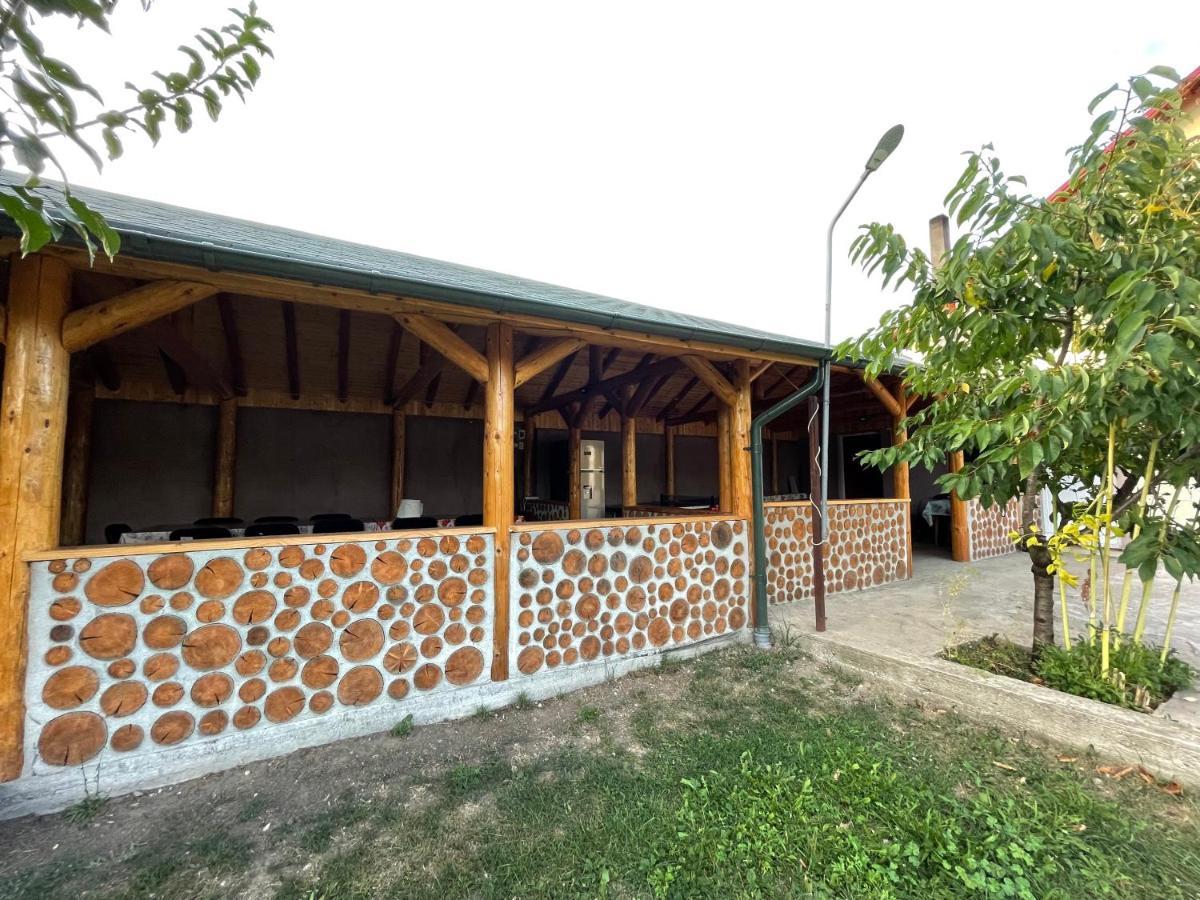 Pensiunea Colt De Rai Corbi Exterior foto