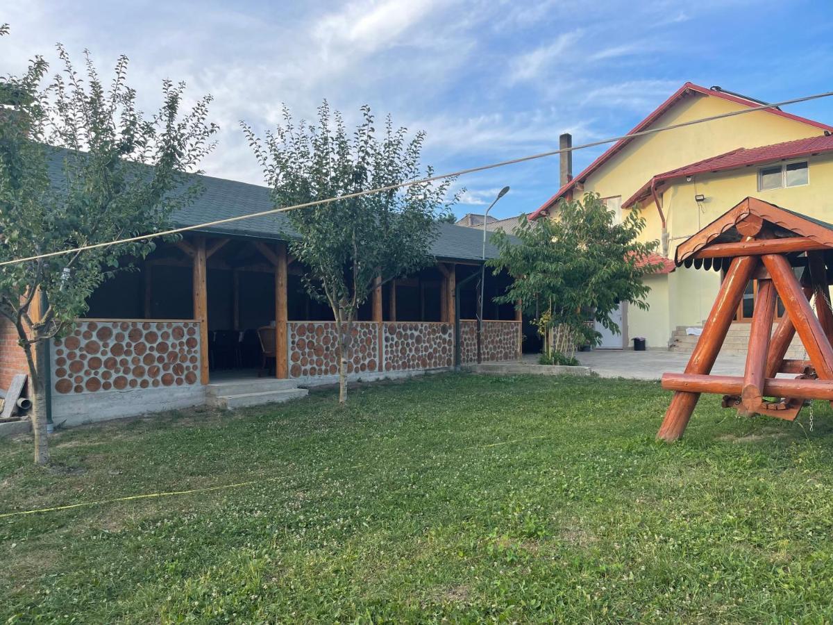 Pensiunea Colt De Rai Corbi Exterior foto